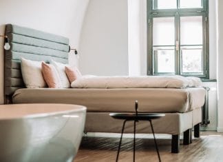 Porady na nietypowe wymiary poduszek – jak dopasować poszewki?